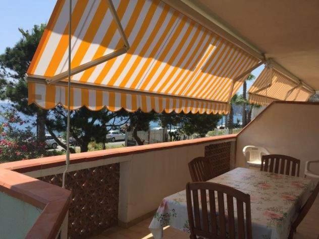 Le Zagare Apartments SantʼAlessio Siculo Exterior foto